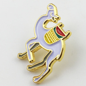 Pin de solapa en forma de camello, insignia de animal, pin de solapa de dibujos animados, nuevo diseño 2018 - Product Image 3