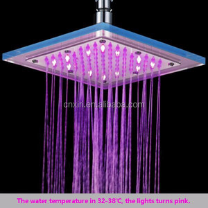 Cabezal de <span class=keywords><strong>ducha</strong></span> LED de 3 colores con cambio de temperatura del agua de lluvia, cuadrado, rociador superior PMMA, no necesita LS-01 de batería - Product Image 3