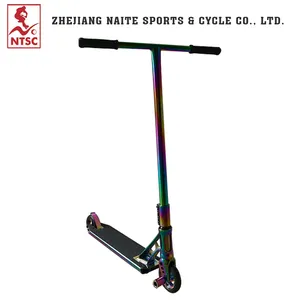 工厂销售中国电动钛滑板车酒吧直接不可折叠彩虹色 Pro 特技滑板车
