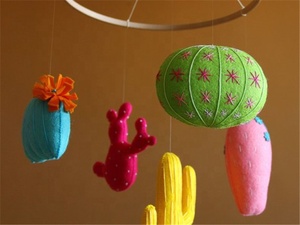 Mobile per Culla con Cactus Verde Fatto a Mano dal Design alla Moda per Cameretta Mobile in Feltro con Cactus per Neonati - Product Image 4