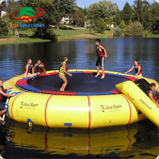 Aufblasbare Wasserpark ausrüstung Schwimm trampolin/Aufblasbares schwimmendes Wasserspiel zeug