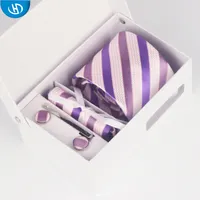 Yüksek kalite erkek hediye kutusu kravat cep meydanı ve kol düğmesi ile setleri