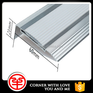 bon vendre au marché étranger des bandes de l'aluminium <span class=keywords><strong>carborundum</strong></span> antidérapants nez de marche d'escalier d'usine pour plancher - Product Image 5