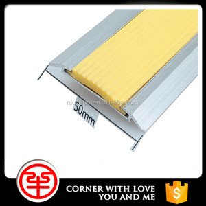 bon vendre au marché étranger des bandes de l'aluminium <span class=keywords><strong>carborundum</strong></span> antidérapants nez de marche d'escalier d'usine pour plancher - Product Image 6