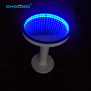 Tavolino da Caffè Rotondo su Misura con <span class=keywords><strong>Piano</strong></span> in <span class=keywords><strong>Vetro</strong></span> <span class=keywords><strong>Temperato</strong></span> 3D e Illuminazione LED a Effetto Specchio Infinito - Product Image 1