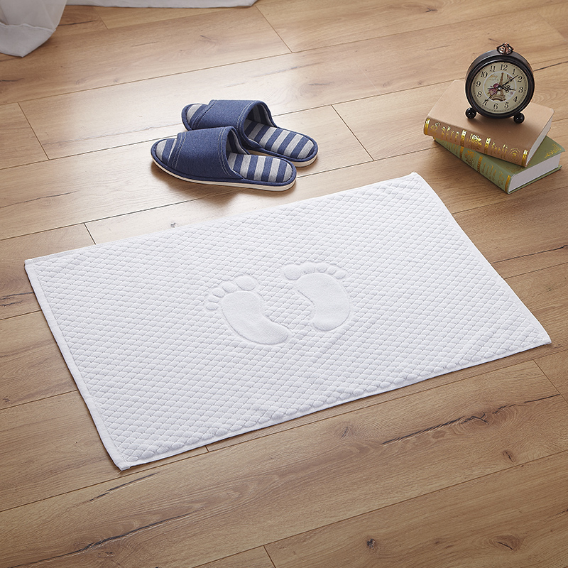 Белые наборы ковриков для ванной