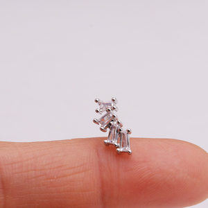 <span class=keywords><strong>Orecchini</strong></span> a Perno in Argento con Piccole Ali di Piuma, Croce, Corona e Stella con Zirconi <span class=keywords><strong>per</strong></span> Piercing Trago, Elice e <span class=keywords><strong>Cartilagine</strong></span> - Product Image 5