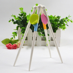 Cabritos que entrenan los palillos desechables del silicón con la insignia, al por mayor Chipstick del silicón del bebé con el <span class=keywords><strong>a</strong></span> - Product Image 1