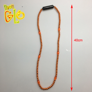 Giá rẻ Orange <span class=keywords><strong>LED</strong></span> ánh sáng nhấp nháy Vòng cổ với hạt kinh tế vui Đảng ủng hộ cho tổ chức sự kiện khuyến mãi - Product Image 4