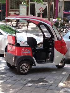 Hersteller Direkt vertrieb von verstellbaren Sitz Semi-Enclosed Electric Mobility Scooter Land maschinen Teil - Product Image 6