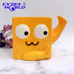 Precio barato Emoji cuadrado Taza de cerámica taza de café creativa taza en China - Product Image 1