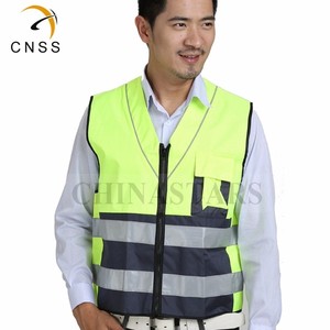 سترة أمان عاكسة للجري مع جيب للهاتف، سترة عاكسة عالية الوضوح - Product Image 6
