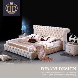 Italiano 180x200 Marco de lujo del metal MUEBLES CAMA conjunto diseño king size terciopelo beige botón tufted tela solo cama - Product Image 2