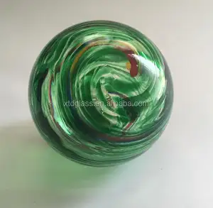 Boule de verre coloré