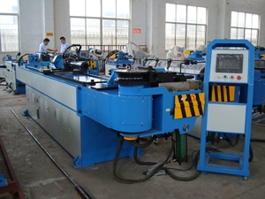 Gran máquina dobladora de tubos <span class=keywords><strong>CNC</strong></span> para carretilla y carretilla de GM-SB-76CNC-2A-1S - Product Image 2