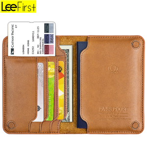 <span class=keywords><strong>Porta</strong></span> passaporto <span class=keywords><strong>in</strong></span> <span class=keywords><strong>pelle</strong></span> di lusso Vintage Business Travel Card <span class=keywords><strong>porta</strong></span> portafoglio custodia <span class=keywords><strong>porta</strong></span> documenti di stoccaggio per gli uomini e le donne - Product Image 1