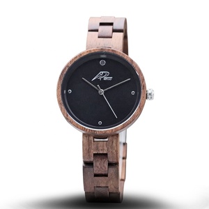 <span class=keywords><strong>Orologio</strong></span> moda coreana Logo personalizzato <span class=keywords><strong>orologio</strong></span> da <span class=keywords><strong>donna</strong></span> in <span class=keywords><strong>legno</strong></span> naturale fatto a mano al quarzo da <span class=keywords><strong>donna</strong></span> - Product Image 1
