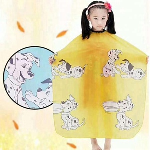 Capas Impermeables para Niños para <span class=keywords><strong>Peluquería</strong></span>, Salón de Belleza, Capa de Corte de Pelo Económica Hecha de Poliéster - Product Image 4
