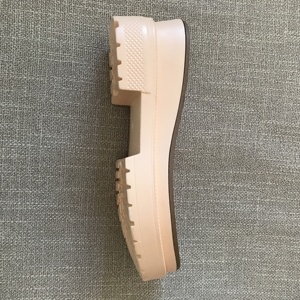 Último diseño de suela de PU para sandalias de mujer - Product Image 2