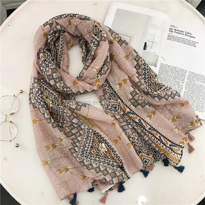 2018 fashion high quality viscose tribal aztec printed tassel scarf