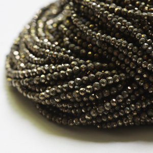 Commercio all'ingrosso 2mm 3mm 4mm perle di <span class=keywords><strong>pirite</strong></span> sfaccettate naturali rotonde perline sfaccettate <span class=keywords><strong>pietra</strong></span> allentata per la creazione di bracciale collana fai da te - Product Image 1
