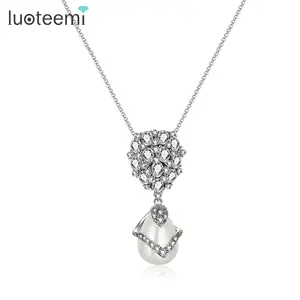 LUOTEEMI Wholesale Gold Supplier Modern Newest Christmas Jewelry Girls CZ Crystal Pendant Pearl Necklace