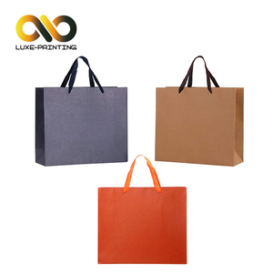 Papel Kraft bolsa de regalo de asas/mercancía compras al por menor bolso del partido - Product Image 1