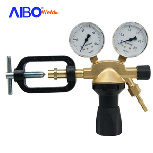 GCE tipo compatible con regulador de gas medio latón completo - Product Image 4