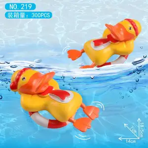 Wind up toy duck for baby bath toys play in water