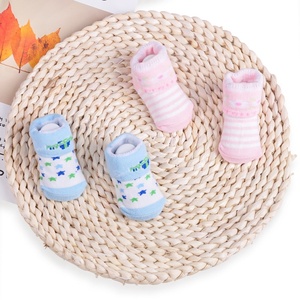 Cina Guangzhou Nuovo Contatore Stile di Disegno Multicolore Del Bambino Calzini Svegli Del Bambino Calzino - Product Image 1