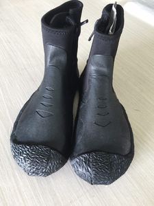 Botas profesionales de neopreno para surfear, botines de neopreno de corte alto - Product Image 2
