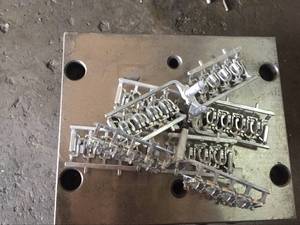 Chuyên Nghiệp Sản Xuất Hợp Kim Kẽm Chết Đúc Khuôn Và Dây Kéo Thanh Trượt Khuôn - Product Image 3