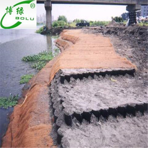 Chine usine hdpe géocellules <span class=keywords><strong>grille</strong></span> de <span class=keywords><strong>gravier</strong></span> <span class=keywords><strong>pour</strong></span> la protection des talus - Product Image 3