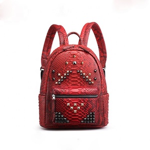 <span class=keywords><strong>Mochila</strong></span> OEM ODM personalizada de moda de lujo auténtica <span class=keywords><strong>piel</strong></span> de serpiente auténtica para <span class=keywords><strong>hombre</strong></span> y mujer, <span class=keywords><strong>mochila</strong></span> informal con lentejuelas - Product Image 3