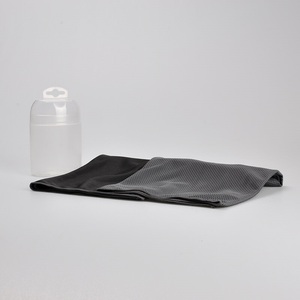 หมวกกีฬาสีเทาพร้อมผ้าระบายความร้อนแบบไม่ทอ - Product Image 6
