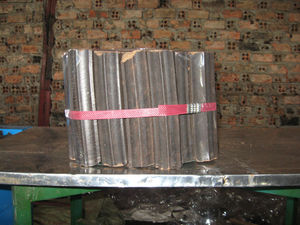 Poudre de charbon noir de sciure de bois de biomasse de briquette de riz du Vietnam pour l'agriculture - Product Image 4