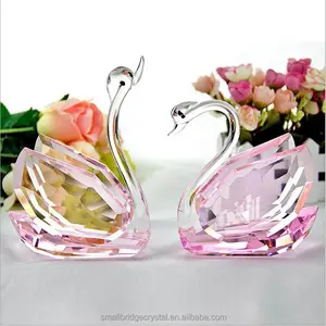 Bonito design 3d personalizar cisne cristal para presentes de casamento