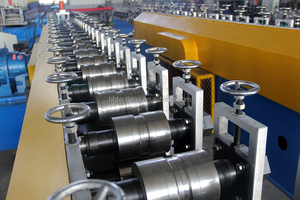 CE Chứng Nhận Cao Cấp Kim Loại Thép Mạ Kẽm Vách Thạch Cao Đinh Tán Và Theo Dõi Máy Rollformer - Product Image 2