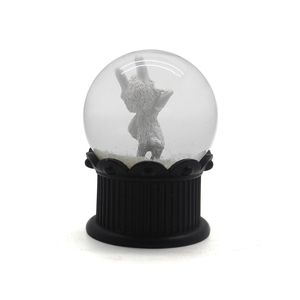 Boule à neige <span class=keywords><strong>mini</strong></span> chat <span class=keywords><strong>pas</strong></span> <span class=keywords><strong>cher</strong></span> avec <span class=keywords><strong>globe</strong></span> d'eau de 45mm personnalisé en résine artisanat décor à la maison <span class=keywords><strong>mini</strong></span> boule à neige animale décor à la maison - Product Image 3