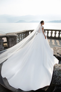 ON3055 Nouvelle <span class=keywords><strong>robe</strong></span> <span class=keywords><strong>de</strong></span> <span class=keywords><strong>mariée</strong></span> en dentelle à manches longues <span class=keywords><strong>Robe</strong></span> <span class=keywords><strong>de</strong></span> <span class=keywords><strong>mariée</strong></span> en satin traîne cathédrale Vintage Vestido <span class=keywords><strong>De</strong></span> Noiva Renda <span class=keywords><strong>Boutique</strong></span> en ligne - Product Image 4