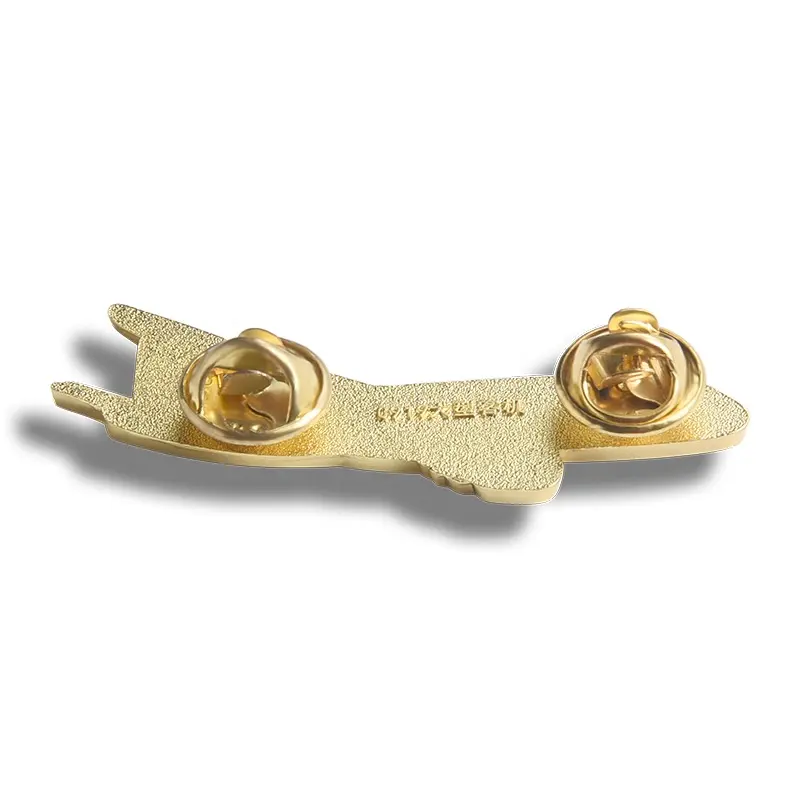 Hochwertige Metall abzeichen Flugzeug geformte Gold Metall benutzer definierte Emaille Pin mit geprägtem Logo