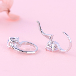 POLIVA Boucles <span class=keywords><strong>d</strong></span>'oreilles solitaires en zircon cubique avec <span class=keywords><strong>diamant</strong></span> unique Boucles <span class=keywords><strong>d</strong></span>'oreilles en argent sterling S925 avec serrure française de Guangzhou, Chine - Product Image 4