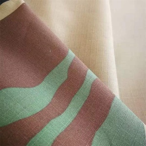 Tela Ligera de Algodón <span class=keywords><strong>CVC</strong></span> 50/50 100X56 59 Pulgadas, Tela Ripstop de Poliéster y Algodón Estampada para Ropa de Trabajo - Product Image 1