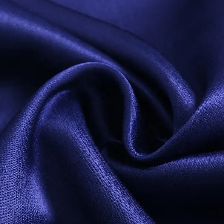 Tessuto increspato vendita calda piega in raso di rayon viscosa ad alta torsione per abiti e abiti da pigiama