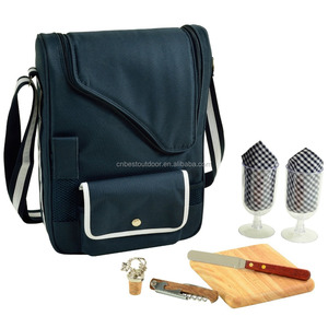 Sac fourre-tout réutilisable et sophistiqué pour le vin et le <span class=keywords><strong>fromage</strong></span> équipé pour 2 avec verres, serviettes, planche à découper - Product Image 4