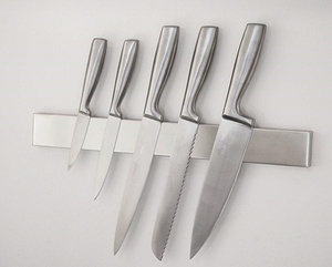 Porte-<span class=keywords><strong>couteaux</strong></span> <span class=keywords><strong>magnétique</strong></span> en acier inoxydable de 40 cm <span class=keywords><strong>Barre</strong></span> à <span class=keywords><strong>couteaux</strong></span> <span class=keywords><strong>pour</strong></span> ensemble de <span class=keywords><strong>couteaux</strong></span> de <span class=keywords><strong>cuisine</strong></span> - Product Image 3