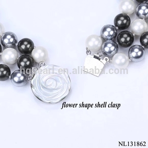 <strong>Chunky</strong> Sea Shell Bead Necklace High End <strong>Costume</strong> Jewelry - Product Image 3
