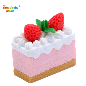 Gomma per Cancellare Soododo a Forma di Torta Profumata alla Fragola, Mini Gomma Personalizzata all'Ingrosso a Tema Cibo Cartone Animato per Bambini - Product Image 2