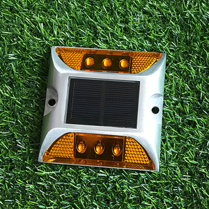 Pathway năng lượng mặt trời powered phản đường lái xe markers - Product Image 3