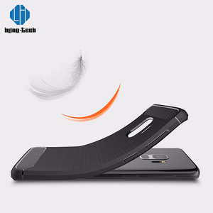 <span class=keywords><strong>Meilleur</strong></span> vente en fiber de carbone brosse pour <span class=keywords><strong>samsung</strong></span> galaxy <span class=keywords><strong>s9</strong></span> <span class=keywords><strong>s9</strong></span> <span class=keywords><strong>plus</strong></span> antichoc noir tpu cas de couverture arrière - Product Image 6